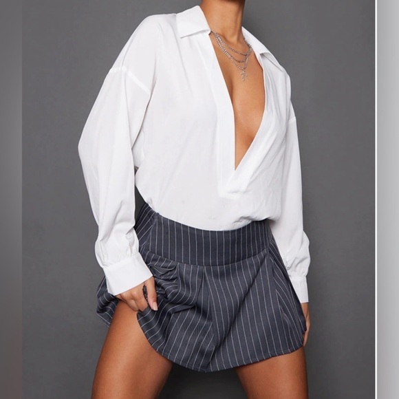 PrettyLittleThing Tops - Pretty Little Things deep V plunge long sleeved blouse off white/cream size US10